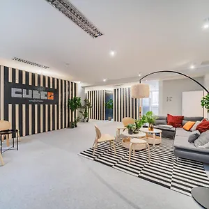 Cubes By Tegetthoff Kapselhotel