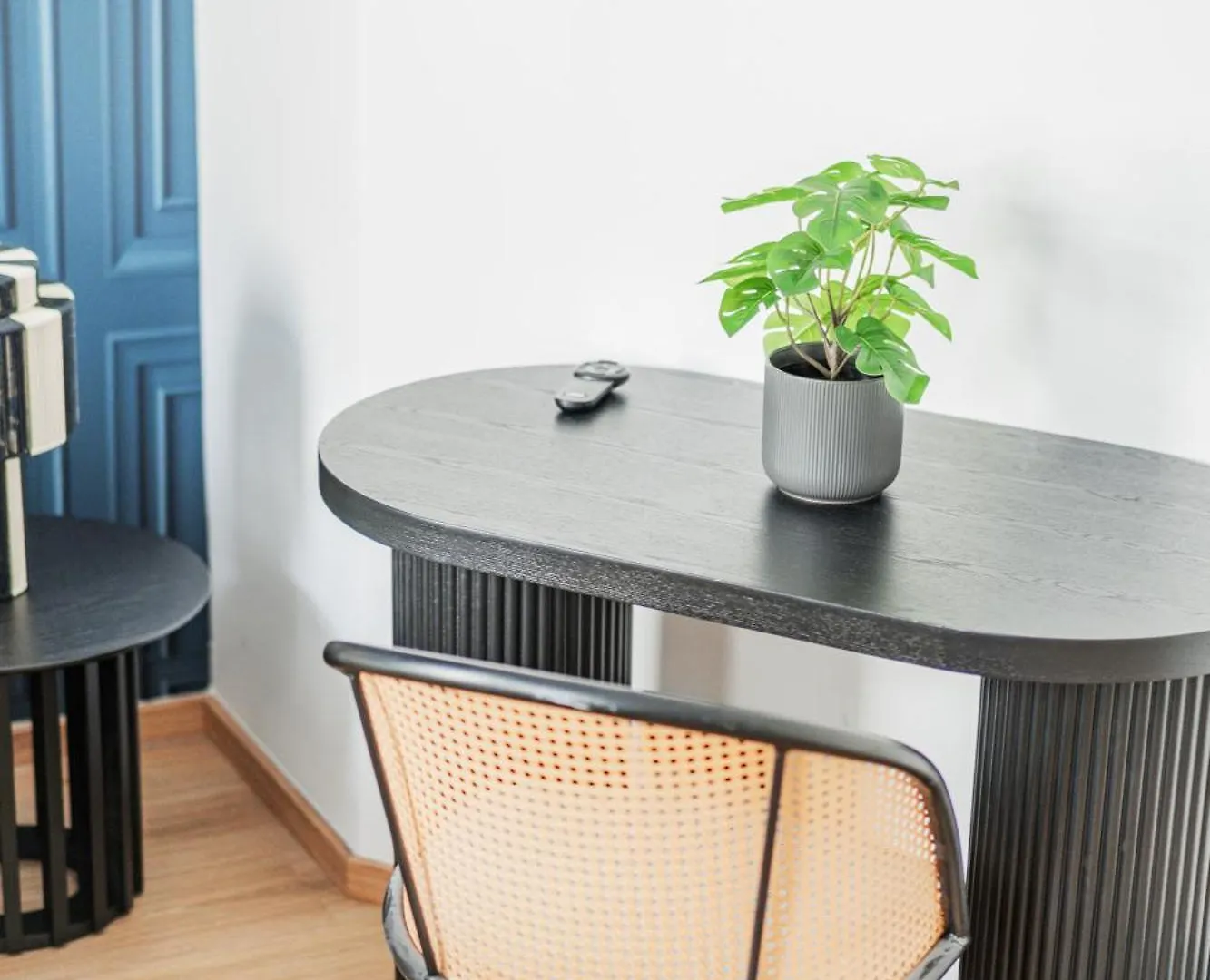 Rive By Home1 Вена 0*,