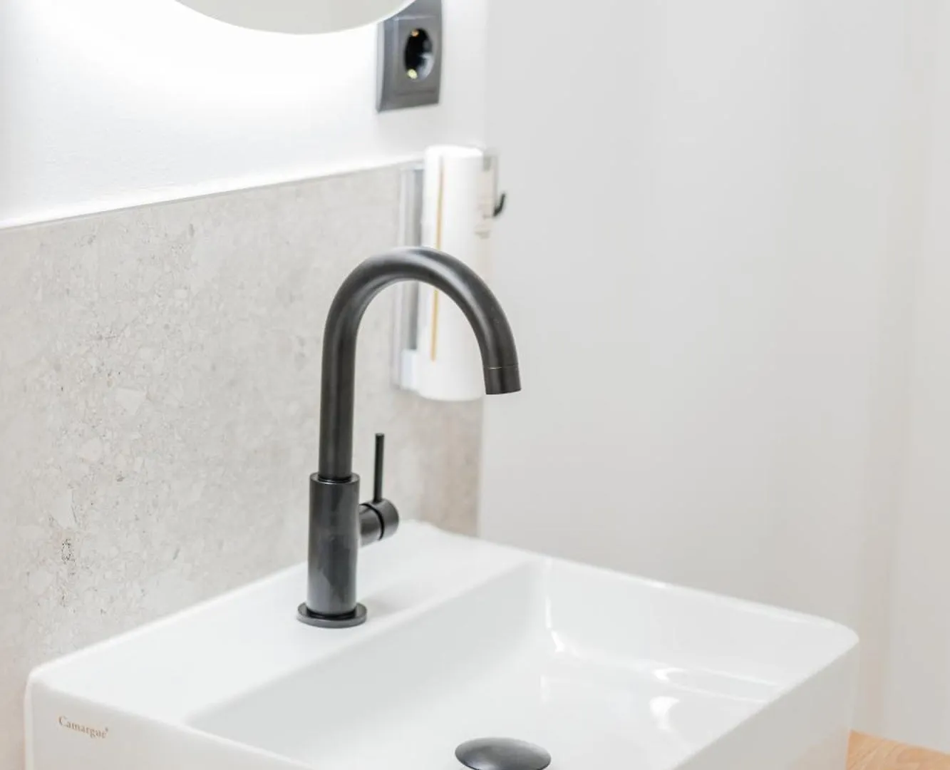 Rive By Home1 Вена Хостел