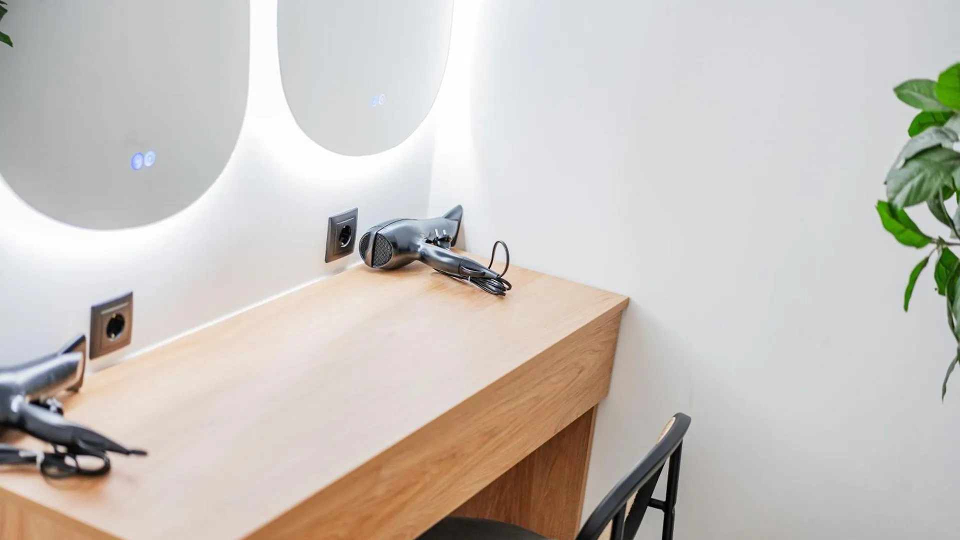 Rive By Home1 Bécs